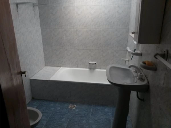 3 Ambientes - Gran Parque - Atendido por sus Dueños - A 2 cuadras del mar - A 6 cuadras de Av. Libertador. - Casa/Chalet en Mar de Ajó