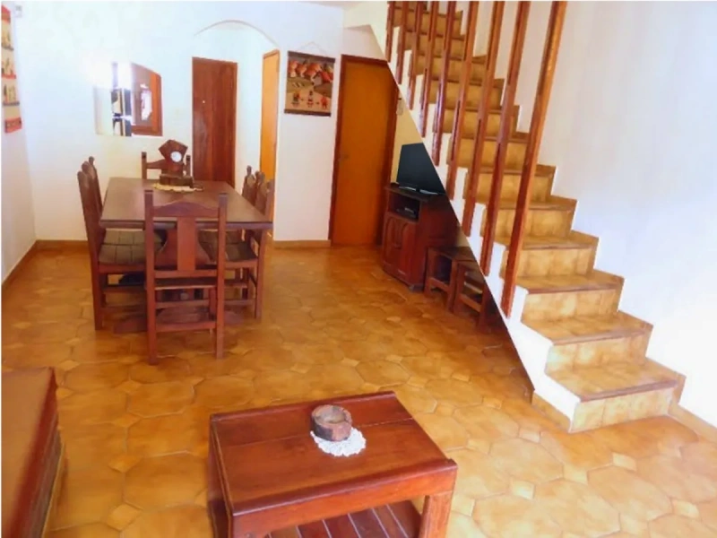 Dúplex de Tres Plantas - De Excelencia - A 5 cuadras del Mar - Zona Céntrica Residencial - Dúplex/Tríplex en San Bernardo