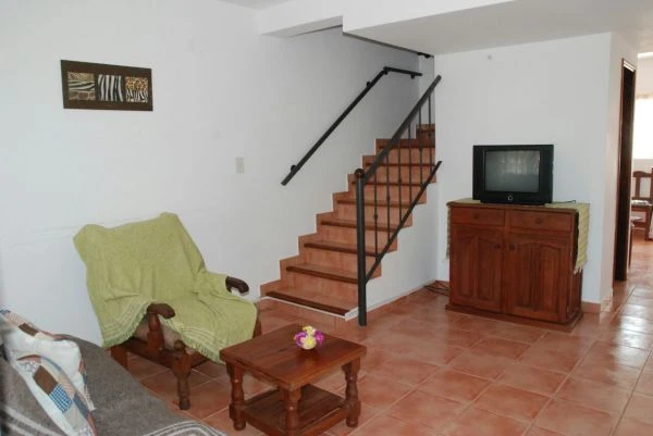 3 Ambientes con Balcon al Frente - Cochera Descubierta - Ubicado a 1 Cuadra del Mar - A 1 Cuadra del Centro - Dúplex/Tríplex en Aguas Verdes