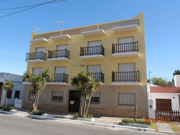 A 1/2 Cuadra del Mar -  Monoambiente Con Balcón - A 1/2 Cuadra de la Playa sobre la Calle Diaguita - Departamento en Aguas Verdes