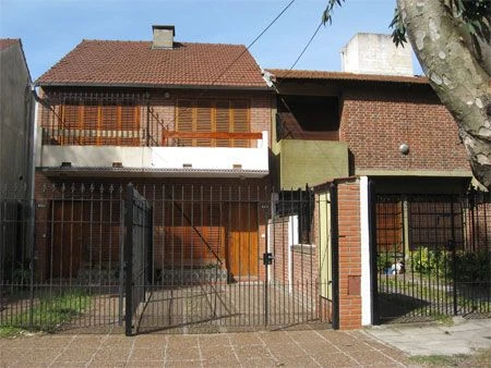 Amplio Dúplex para 8 personas Zona Residencial - A cuatro cuadras de Av. San Bernardo, a 2 de Chiozza y a 3 de la playa - Dúplex/Tríplex en San Bernardo