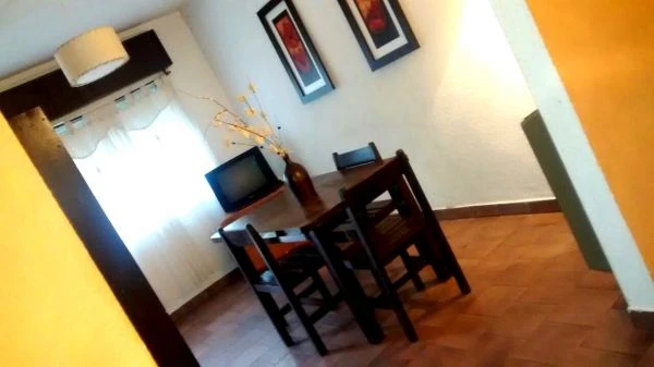Excelente Duplex - Ubicado sobre asfalto a 2 cuadras del mar y 4 cuadras del centro. - Dúplex/Tríplex en San Clemente