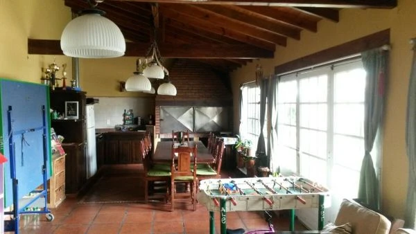 Excelente Casa - 4 ambientes - Espaciosa - Gran Confort. - A 8 cuadras del Mar y a 10 cuadras del Centro Comercial.  - Casa/Chalet en Villa Gesell