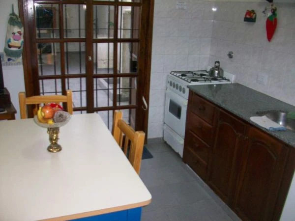 Hermoso Tríplex - Ideal para dos matrimonios - A 4 cuadras del Mar. - Dúplex/Tríplex en Costa Azul