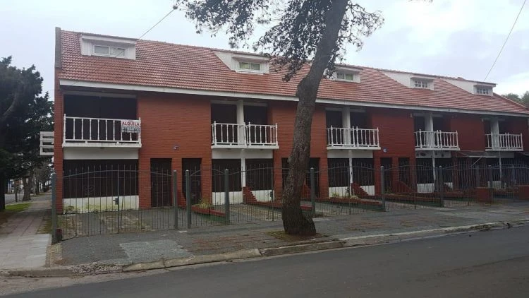 Excelente Triplex - Totalmente equipádo - Para 6 personas - A 3 cuadras del Mar y a 2 cuadras de la Avenida Principal. - Dúplex/Tríplex en San Bernardo