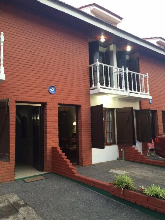 Excelente Triplex - Totalmente equipádo - Para 6 personas - A 3 cuadras del Mar y a 2 cuadras de la Avenida Principal. - Dúplex/Tríplex en San Bernardo