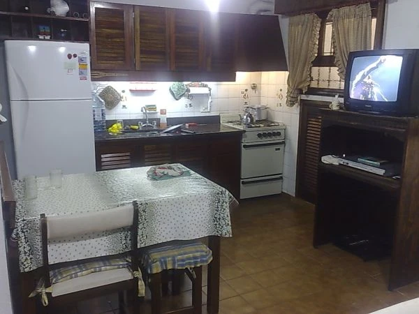 Hermosa Casa - Ideal Familias - Ubicado a 4 cuadras del mar y 12 cuadras de la Av San Bernardo y Chiozza. - Casa/Chalet en San Bernardo