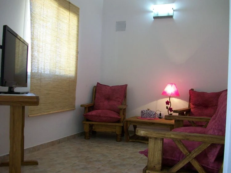 Chalet Ideal para dos matrimonios - Cómoda y Funcional - Paz y tranquilidad - Espacio al aire libre - Casa/Chalet en Costa Azul