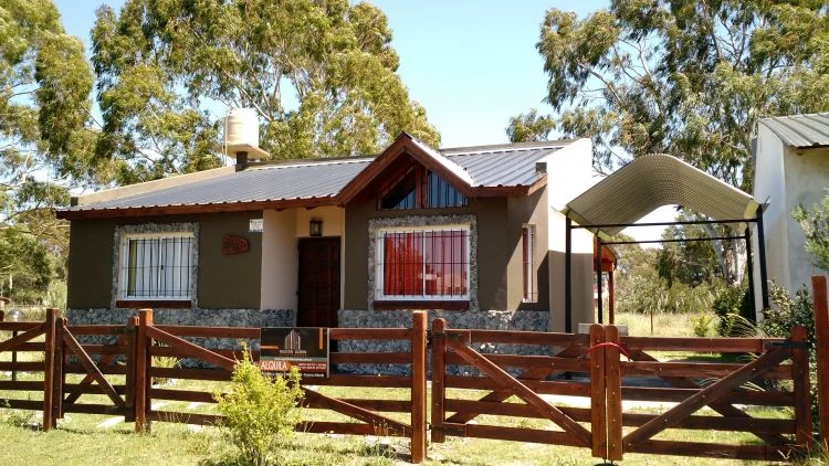 Hermoso Chalet 3 ambientes - Muy Lindo. - Chalet con Parrilla - Muy Lindo. - Casa/Chalet en Nueva Atlantis
