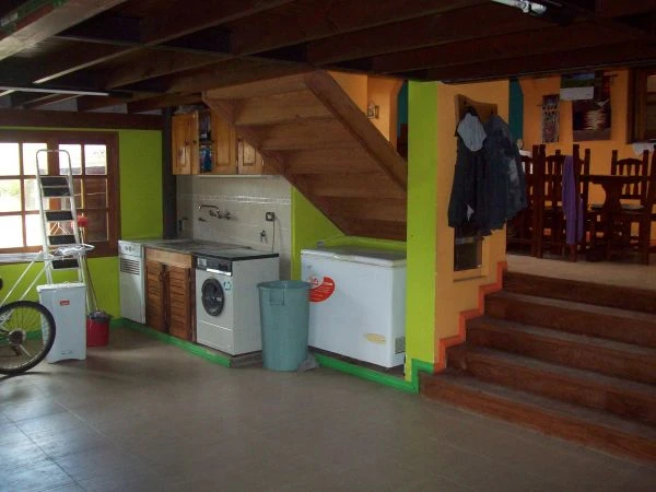 Excelente propiedad - Construida sobre terreno de 30 x 33 de Fondo - Esquina - Barrio Escurra Medrano - A 1 cuadra de Av San Bernardo. - Casa/Chalet en San Bernardo