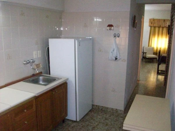 Hermoso Departamento - 2 ambientes - A la Calle - Gran Confort. - A 3 cuadras del Mar y a 3 del Centro Comercial. - Departamento en La Lucila del Mar