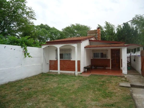 Cómodo Chalet Totalmente Cercado -  - Casa/Chalet en Aguas Verdes