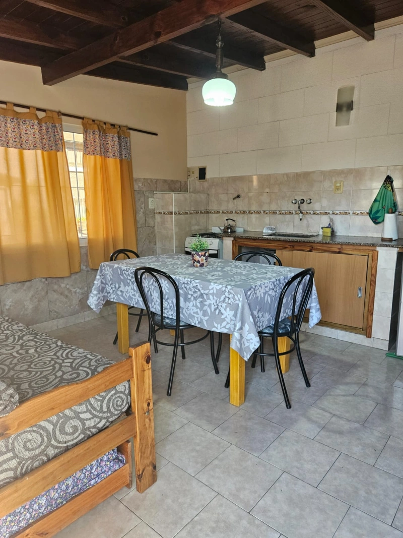 2 Ambientes - Excelente Ubicación - Ubicado a 6 cuadras del Mar y 5 de Coto. - Departamento en Mar de Ajó
