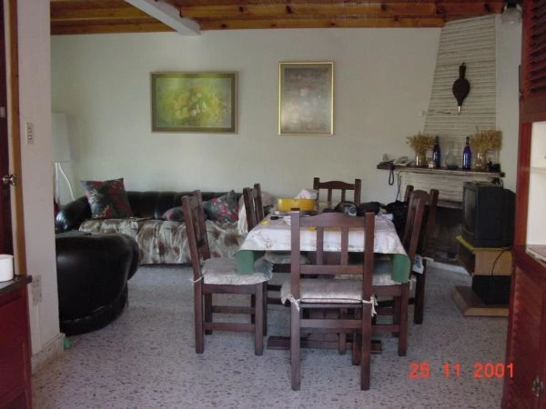 3 Ambientes - Entrada de Auto Techada - A 2 cuadras de la playa - Casa/Chalet en Aguas Verdes