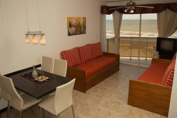 Departamento de 2 ambientes - Frente al mar - 4° Piso (con ascensor) - Departamento en San Bernardo