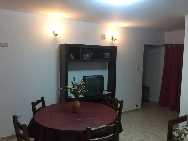 Depto en impecable estado. -  A 3 cuadras del Mar - En complejo - Departamento en Costa Azul