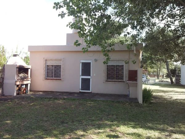 Casa totalmente equipada - Con entrada de auto - A 6 cuadras del Mar - Casa/Chalet en Aguas Verdes