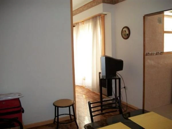 2 Ambientes - Reciclado y pintado a nuevo, detalles de categoría -  A 5 cuadras del mar - Departamento en Mar del Plata