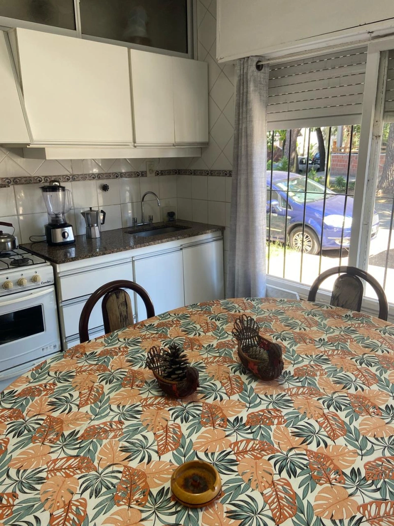 4 Ambientes - Zona céntrica - A 5 cuadras del mar - A 1 cuadra de Av. San Bernardo - Dúplex/Tríplex en San Bernardo