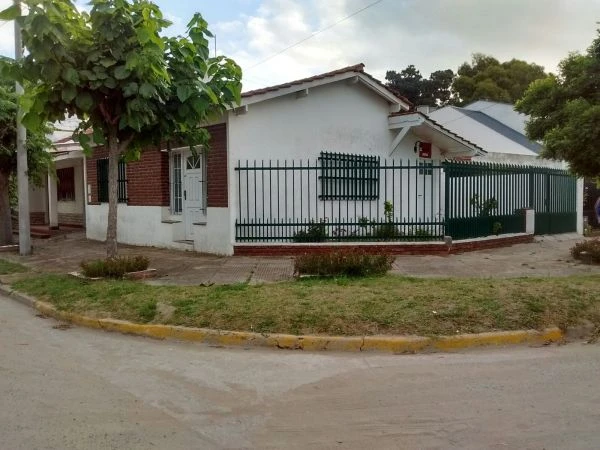Chalet en inmejorable ubicación - A 2 cuadras del mar - Casa/Chalet en San Clemente