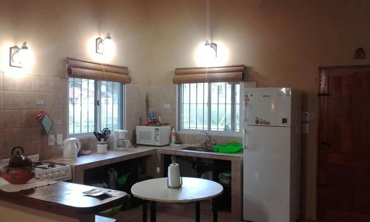 Casa en Alquiler en el Bosque de La Lucila del Mar - A 8 Cuadras del Mar - Casa/Chalet en La Lucila del Mar