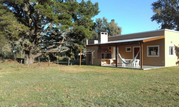 Casa en Alquiler en el Bosque de La Lucila del Mar - A 8 Cuadras del Mar - Casa/Chalet en La Lucila del Mar