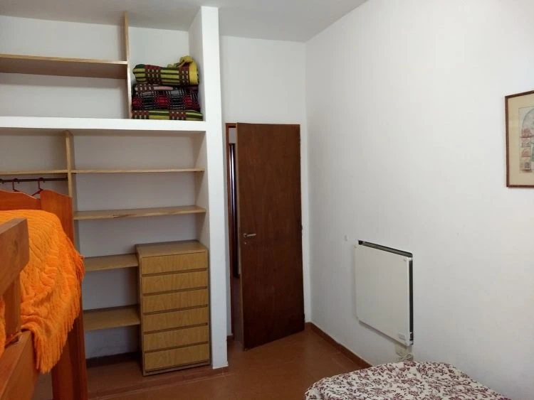 Chalet de 3 ambientes - Ubicado a pocos metros de la costanera y a una cuadra de la Av. principal. - Casa/Chalet en Aguas Verdes