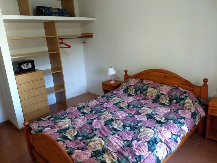Chalet de 3 ambientes - Ubicado a pocos metros de la costanera y a una cuadra de la Av. principal. - Casa/Chalet en Aguas Verdes