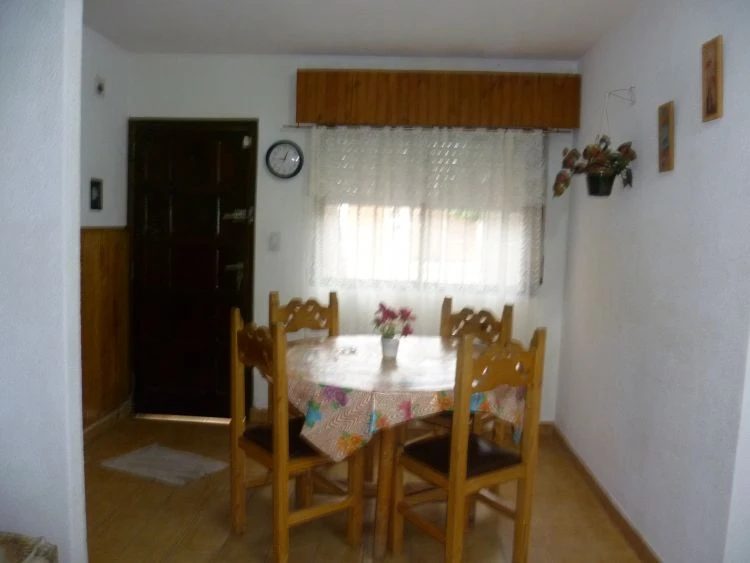 Excelente ubicación - A 3 cuadras de Chiozza, a 4 de la playa y a 2 de Av. San Bernardo - Dúplex/Tríplex en San Bernardo