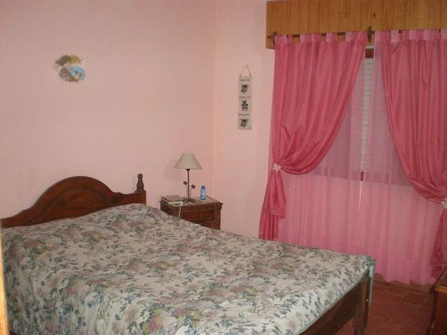 Horamel - Hermoso Chalet en el bosque - A 2 cuadras del Mar y a 1 cuadra del Centro Comercial - Casa/Chalet en Costa del Este