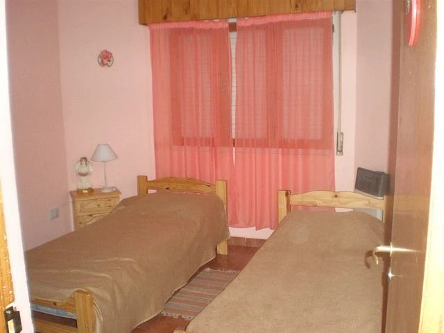 Horamel - Hermoso Chalet en el bosque - A 2 cuadras del Mar y a 1 cuadra del Centro Comercial - Casa/Chalet en Costa del Este