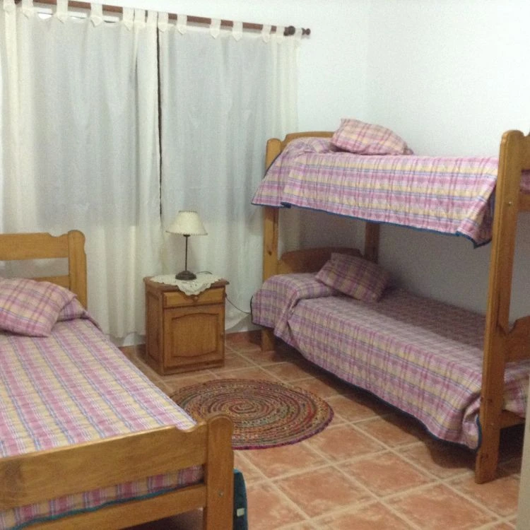Hermosa Cabaña de 3 ambientes - A 4 cuadras del mar - Cabaña en La Lucila del Mar