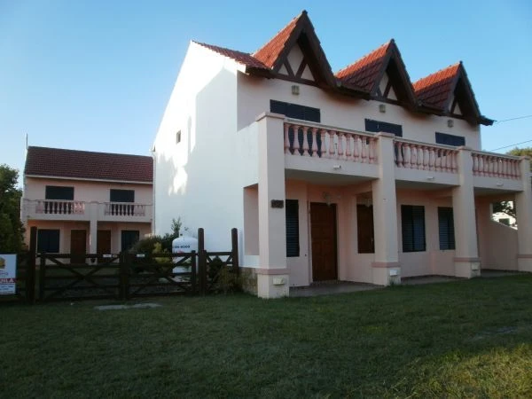 Duplex de Categoría - A 80mts de la Costanera. - Dúplex/Tríplex en Aguas Verdes