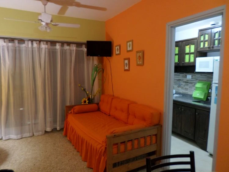 2 ambientes - Sobre Peatonal - A 1 cuadra de la playa - A 2 de Av. San Bernardo - Departamento en San Bernardo