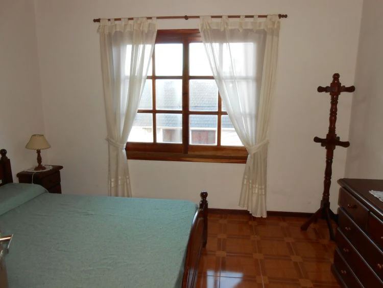 Amplios Departamentos nuevos al frente en primer piso con detalles de categoría - A 1 cuadra del mar. Zona centro. Ambientes amplios y luminosos. - Departamento en La Lucila del Mar