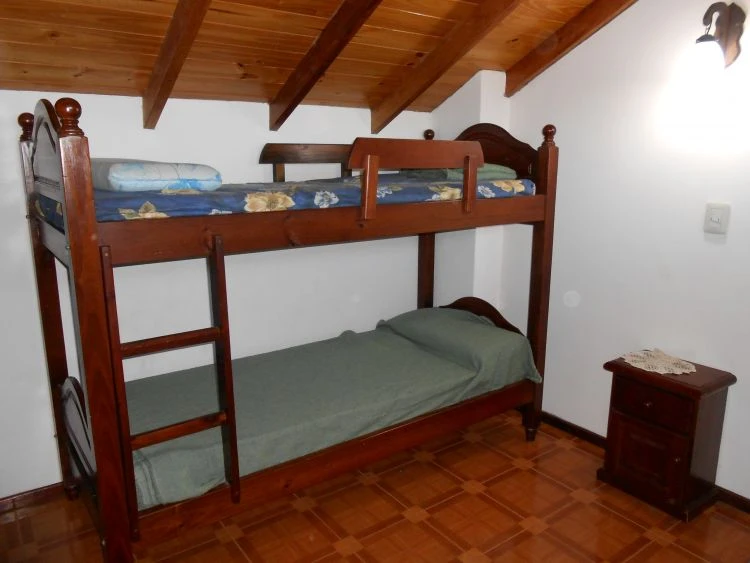 Amplios Departamentos nuevos al frente en primer piso con detalles de categoría - A 1 cuadra del mar. Zona centro. Ambientes amplios y luminosos. - Departamento en La Lucila del Mar