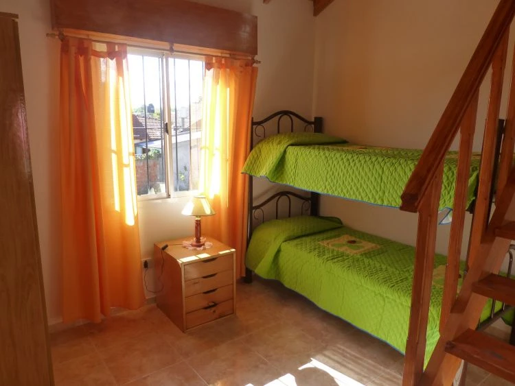 Hermoso triplex para 6 personas - A 3 cuadras de la playa. - Dúplex/Tríplex en Santa Teresita