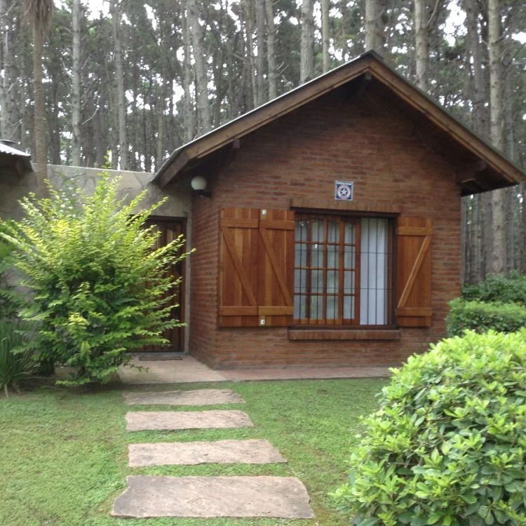 Hermosa Cabaña - A 4 cuadras del Mar - Cabaña en La Lucila del Mar