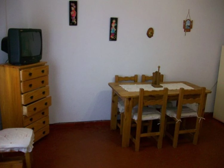 A pasitos del mar y en pleno centro comercial - Equipado para 3 o 4 personas - Departamento en La Lucila del Mar