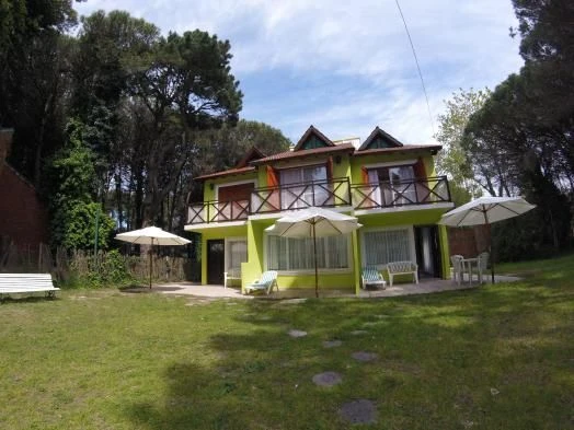 Hermosos dúplex para 6 a 8 personas en el corazón de Costa del Este - Ubicado a cinco cuadras de la playa y 2 del centro - Dúplex/Tríplex en Costa del Este
