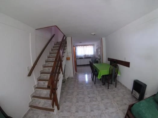 Hermosos dúplex para 6 a 8 personas en el corazón de Costa del Este - Ubicado a cinco cuadras de la playa y 2 del centro - Dúplex/Tríplex en Costa del Este