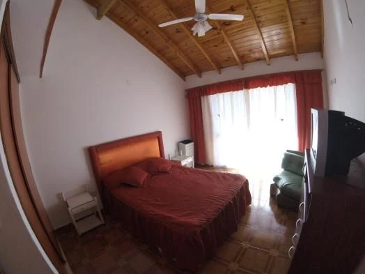 Hermosos dúplex para 6 a 8 personas en el corazón de Costa del Este - Ubicado a cinco cuadras de la playa y 2 del centro - Dúplex/Tríplex en Costa del Este