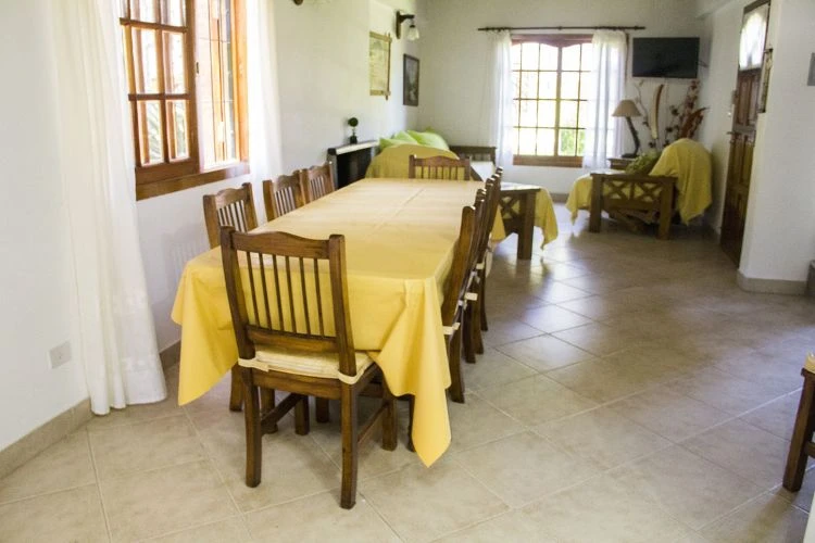 Complejo de La Lucila - Cabaña 8 personas - Nos ubicamos a 4 cuadras del mar y a 4 cuadras del centro - Cabaña en La Lucila del Mar