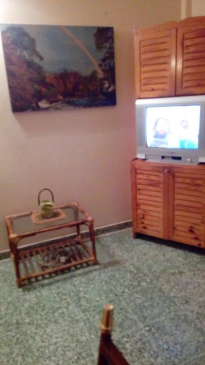 Chalet para 5 personas - Temporada 2018 - Sobre asfalto a 1 cuadra de la ruta y 5 cuadras de la playa - Casa/Chalet en La Lucila del Mar