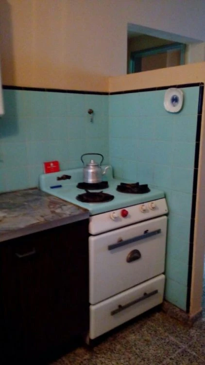 Chalet para 6 personas - Alquiler Temporada 2018 - Sobre asfalto a 1 cuadra de la ruta y 5 cuadras de la playa - Casa/Chalet en La Lucila del Mar