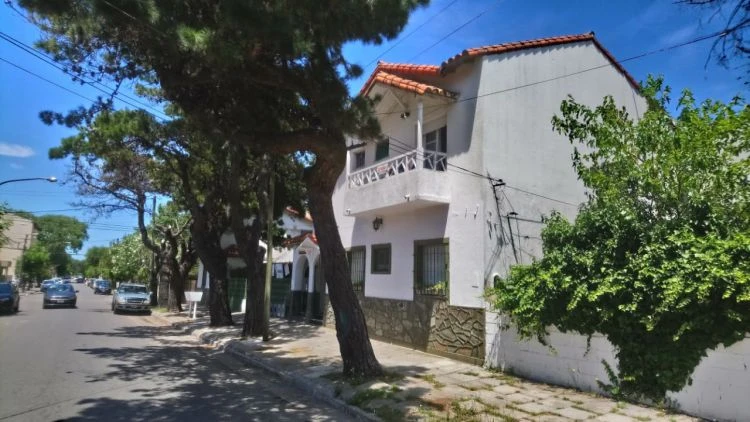 2 ambientes al frente - Muy buen ubicado - Centro de Mar de Ajó - A 4 cuadras del mar - Departamento en Mar de Ajó