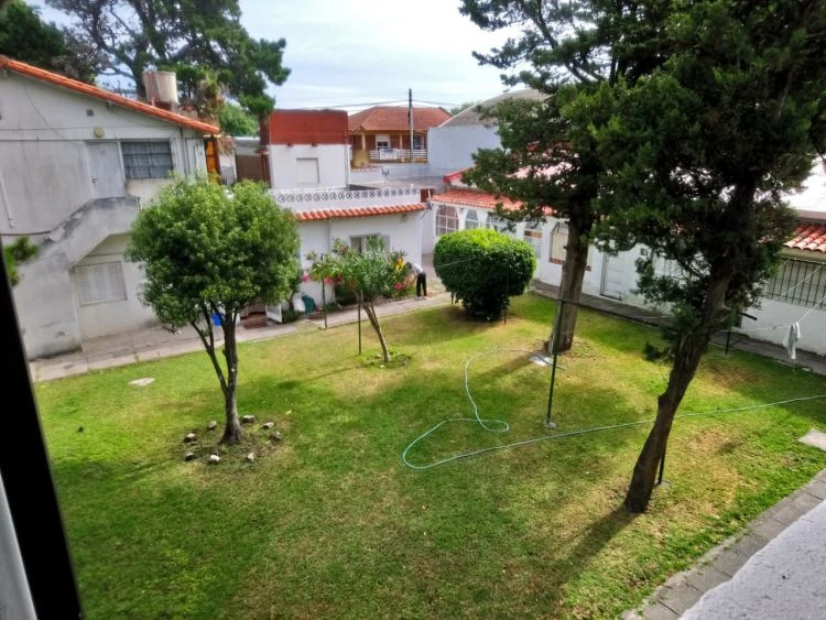 2 ambientes al frente - Muy buen ubicado - Centro de Mar de Ajó - A 4 cuadras del mar - Departamento en Mar de Ajó