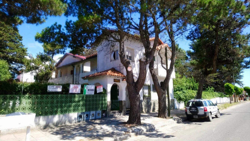 2 ambientes al frente - Muy buen ubicado - Centro de Mar de Ajó - A 4 cuadras del mar - Departamento en Mar de Ajó