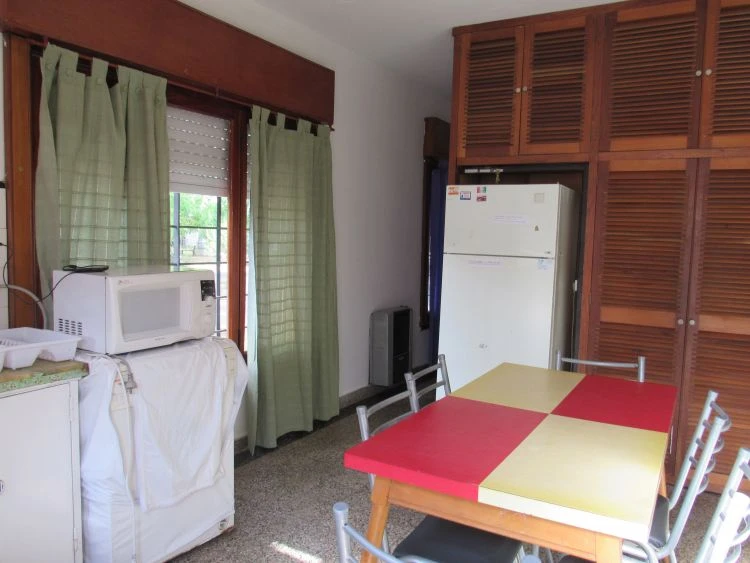 Casa en San bernardo para 6 personas - A 4 cuadras de la playa y tres de Chiozza - Casa/Chalet en San Bernardo