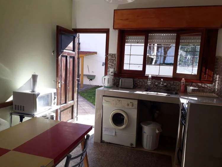 Casa en San bernardo para 6 personas - A 4 cuadras de la playa y tres de Chiozza - Casa/Chalet en San Bernardo